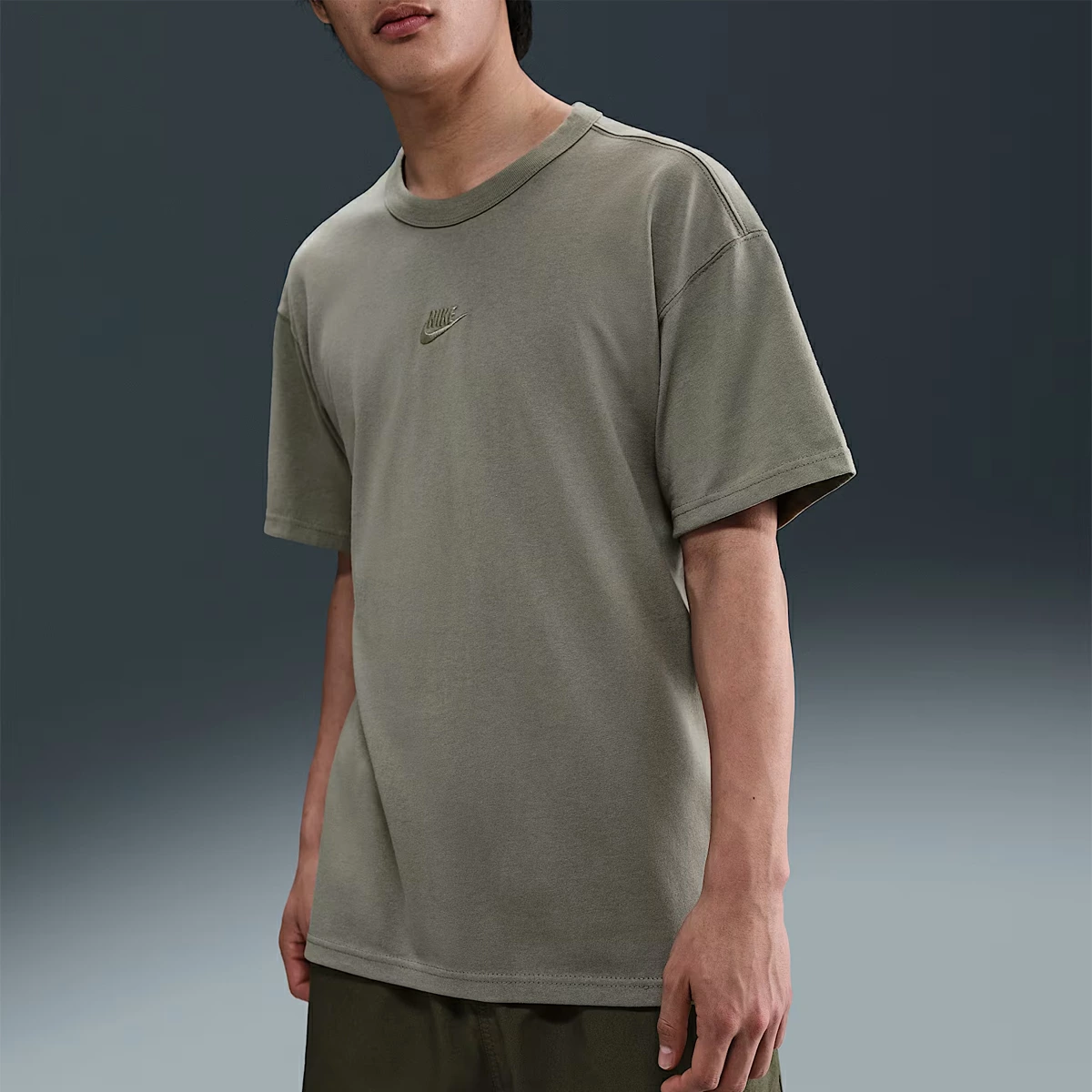 Nike Sportswear Premium Essentials Sustainable T-Shirt