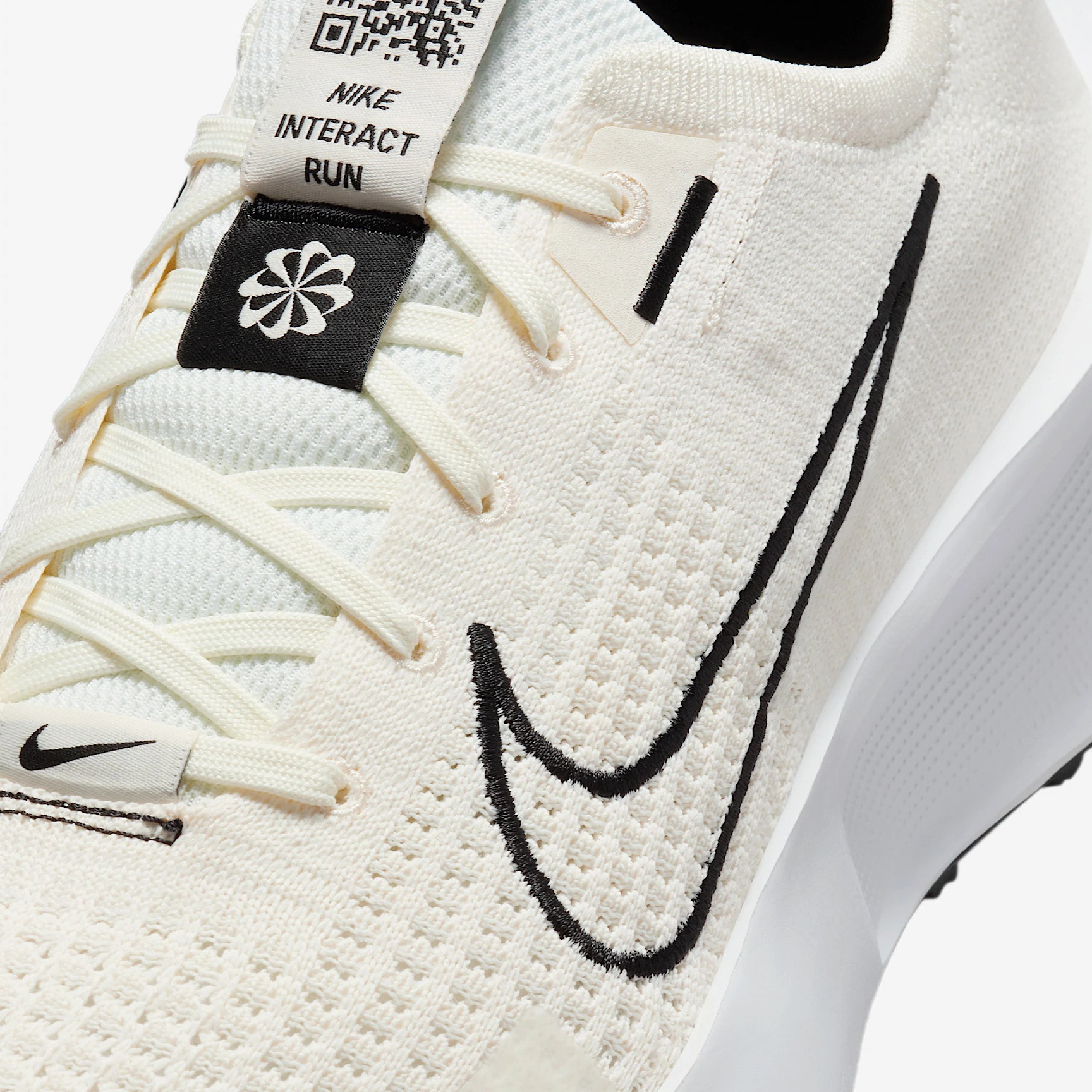 Giày Nike Interact Run Sale Black White FD2291