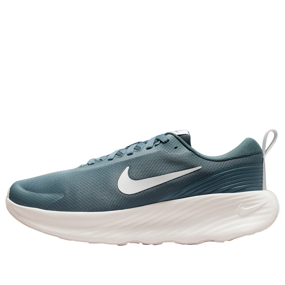 M NIKE PROMINA