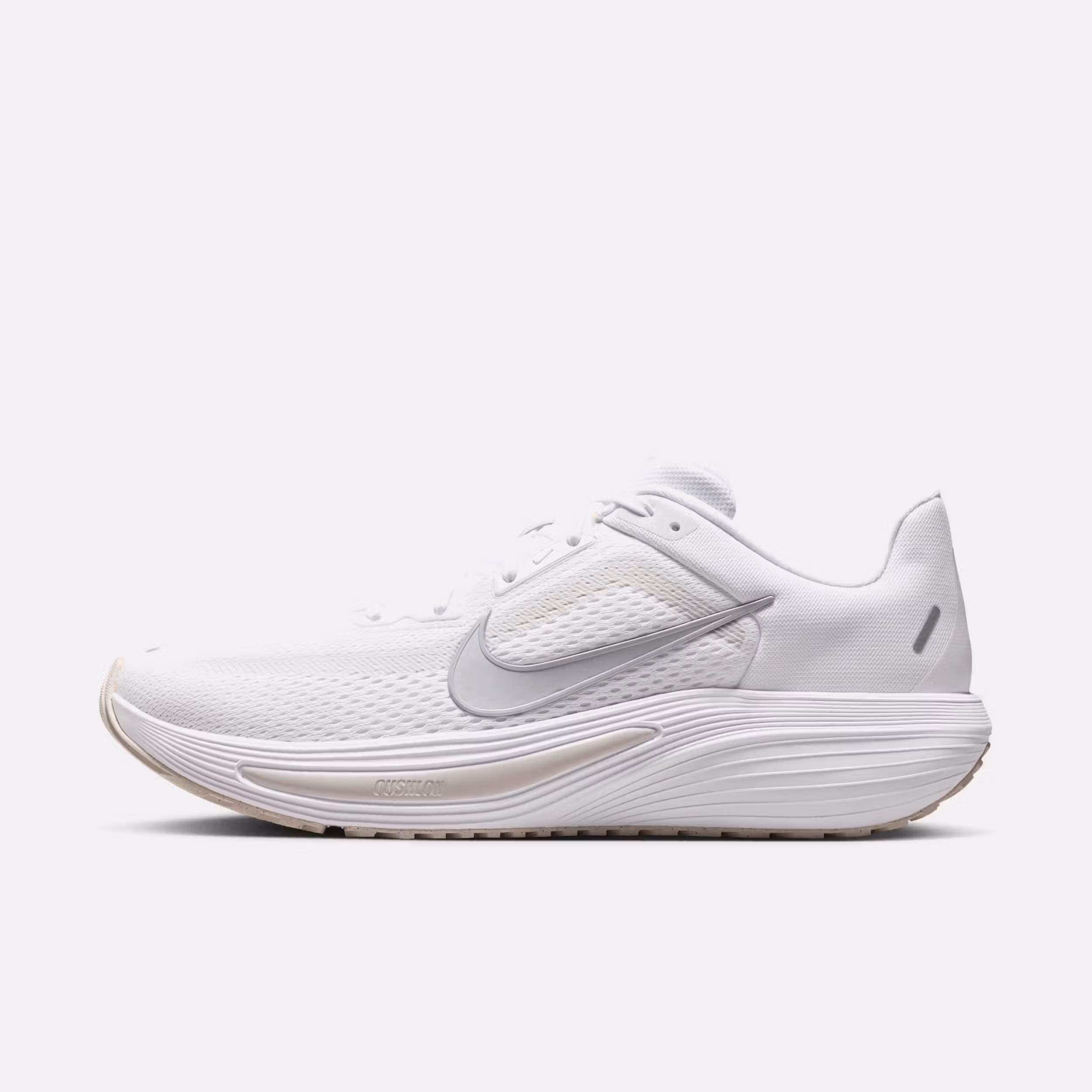 NIKE QUEST 7